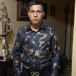 Meet your Posher, Andres